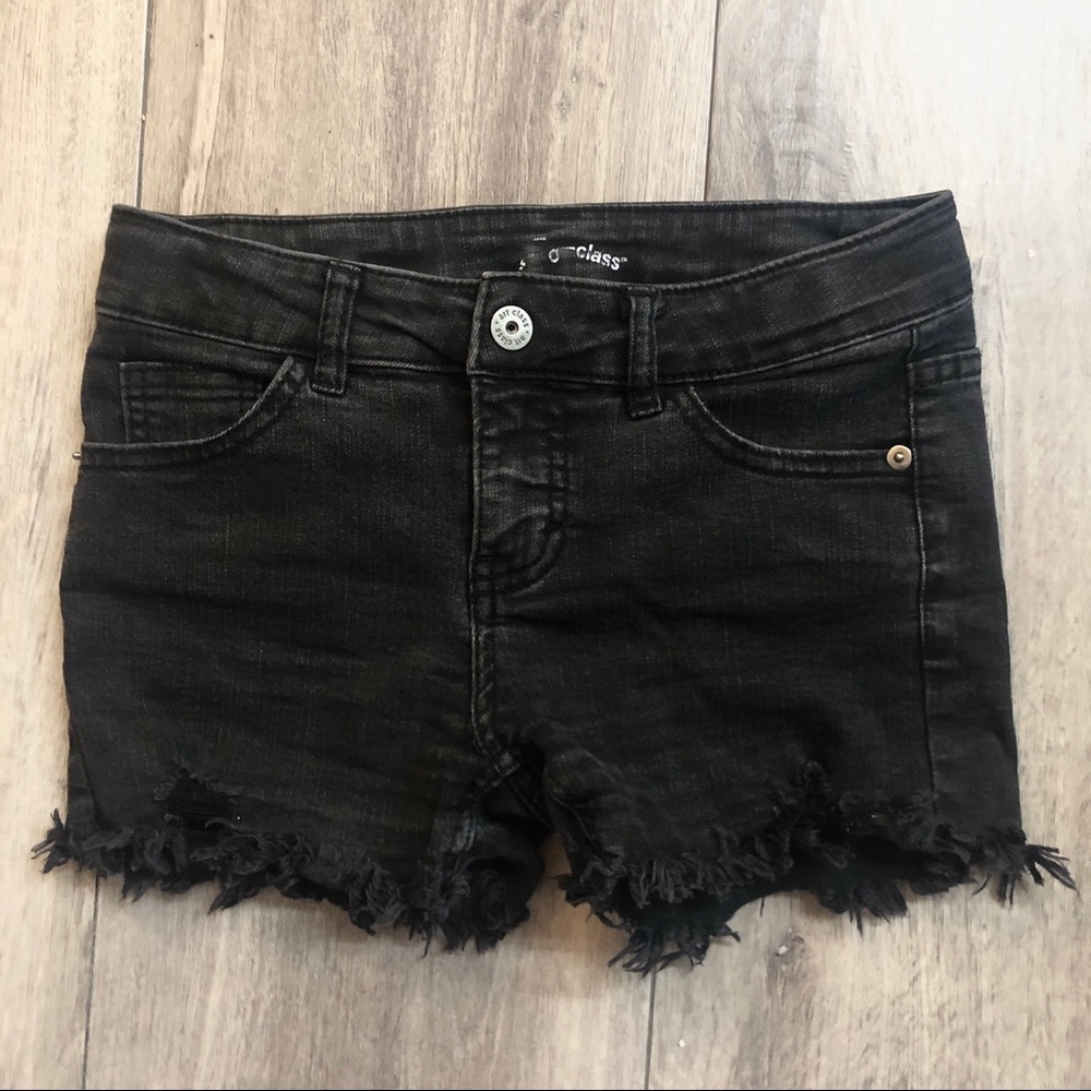 Art Class Black girls' ripped short shorts